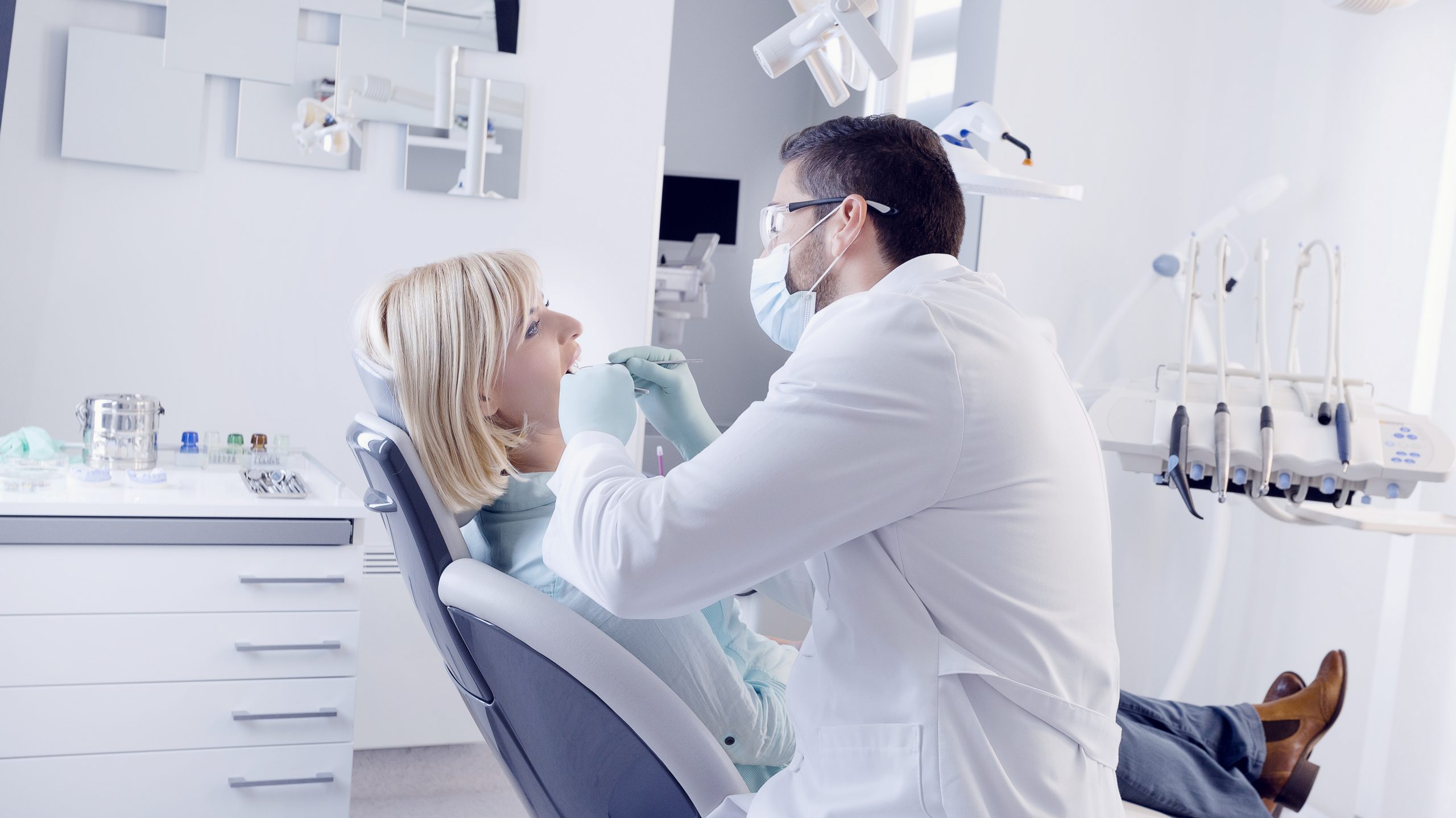 Dentist in Surgoinsville, TN