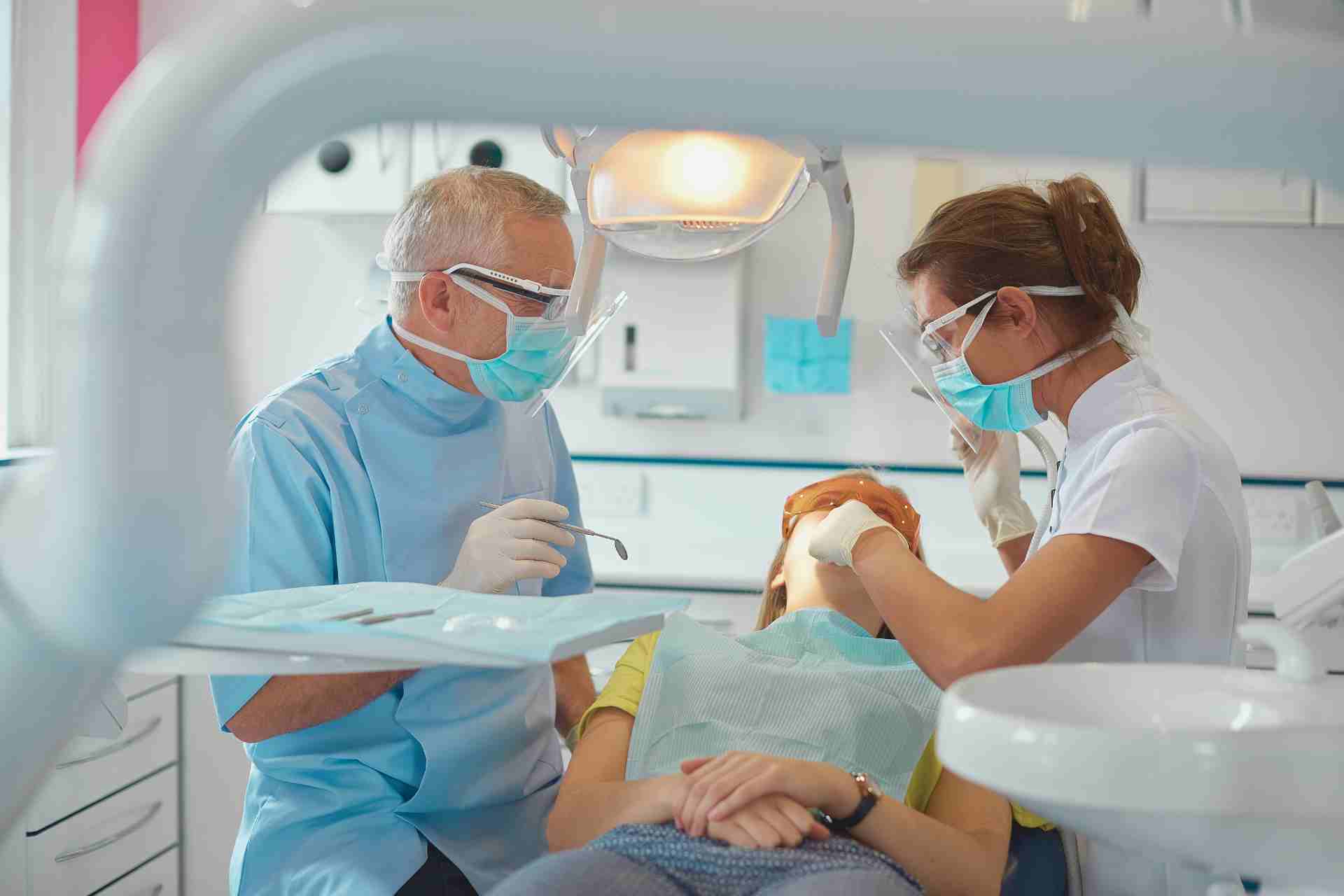 Dentist in Surgoinsville, TN